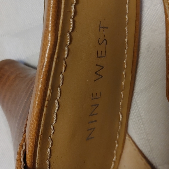 Nine West Sandals with Low Heel Size 7.5 - Picture 6 of 7
